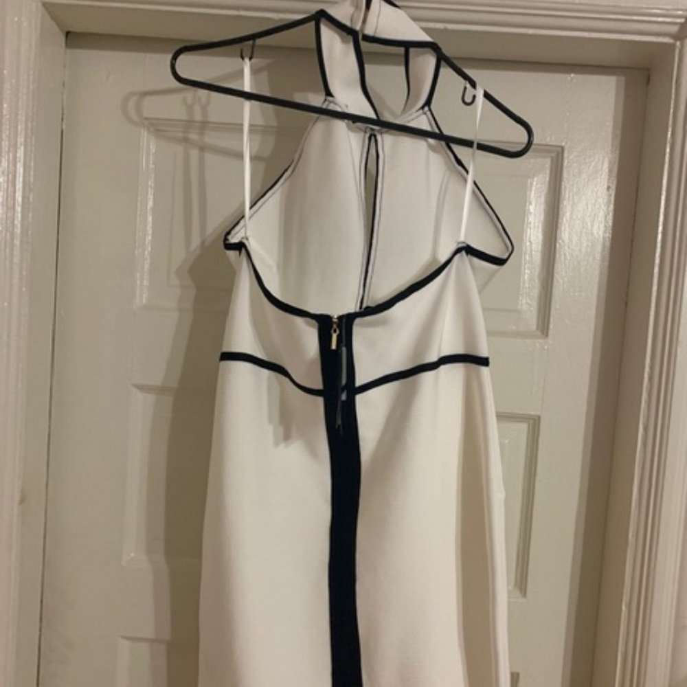 Bebe Backless Halter Mini - Picture 3 of 6